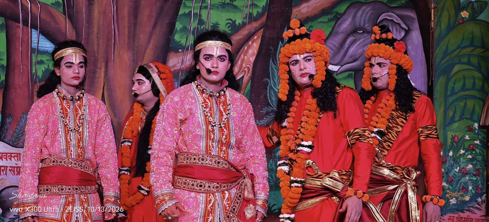 श्री-रामलीला-समिति-मोहल्ला-लक्कड़हारण-की-रामलीला-में-सोमवार-की.jpeg