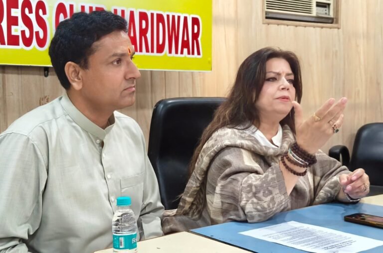 सर्व-पितृ-अमावस्या-पर-लाखों-अज्ञात-लोगों-का-सामूहिक-तर्पण.jpg