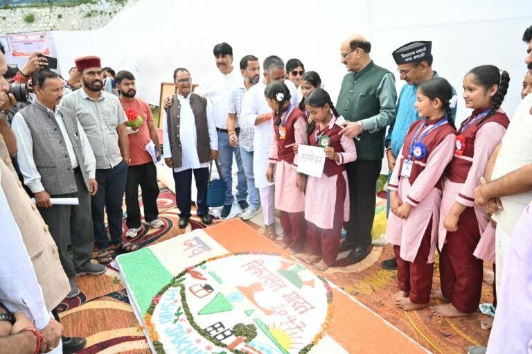 सेवा-ज्योति-यात्रा-के-साथ-विकसित-भारत@2047-का-लिया-संकल्प.jpeg